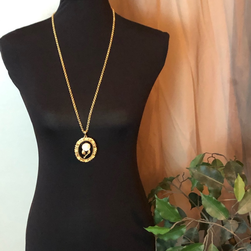 Long Vintage Large Cameo Necklace